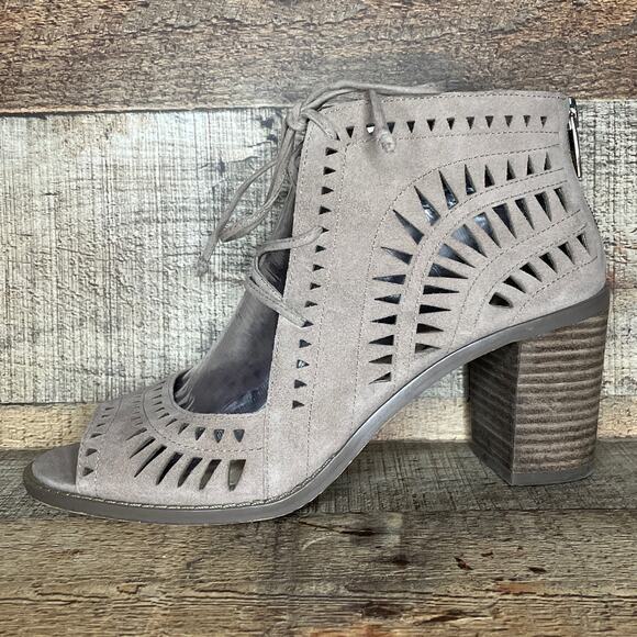 Vince Camuto Tarita Laser Cutout Lace Up Bootie Sandals Tan Suede Size 7.5 - Picture 7 of 14